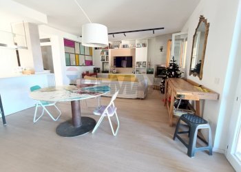 Sala da pranzo - Bilocale Via Bastia
 
10 C, Torgiano - foto 7