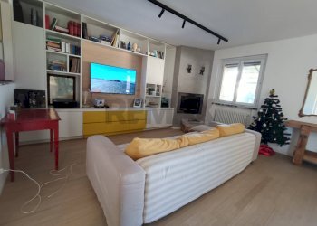 Soggiorno - Bilocale Via Bastia
 
10 C, Torgiano - foto 10