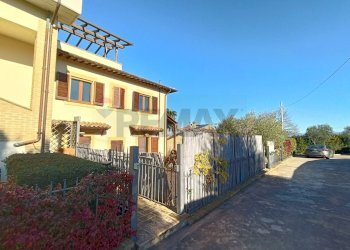 Casa all\'aperto - Bilocale Via Bastia
 
10 C, Torgiano - foto 51