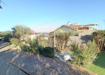 Edificio all\'aperto - Bilocale Via Bastia
 
10 C, Torgiano - foto 53