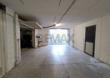 Parcheggio - Bilocale Via Bastia
 
10 C, Torgiano - foto 57