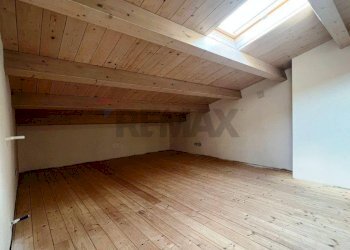 Soffitta - Quadrilocale VIA ROMA
 
2, Vernio - foto 11