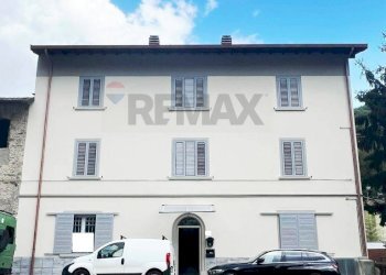 Facciata frontale stabile - Quadrilocale VIA ROMA
 
2, Vernio - foto 15