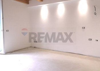 Stanza vuota - Four-room apartment VIA ROMA
 
2, Vernio - photo 2