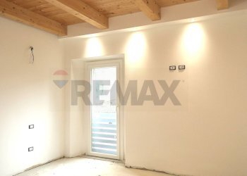 Stanza vuota - Four-room apartment VIA ROMA
 
2, Vernio - photo 15
