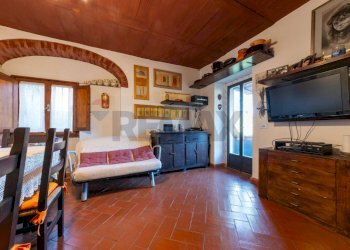 Sala da pranzo - Casa semi indipendente Via Sant'Ansano
 
22, Borgo San Lorenzo - foto 11