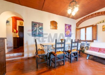 Sala da pranzo - Casa semi indipendente Via Sant'Ansano
 
22, Borgo San Lorenzo - foto 15