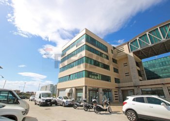 Edificio all\'aperto - Magazzino VIALE SANTA PANAGIA
 
141, Siracusa - foto 2