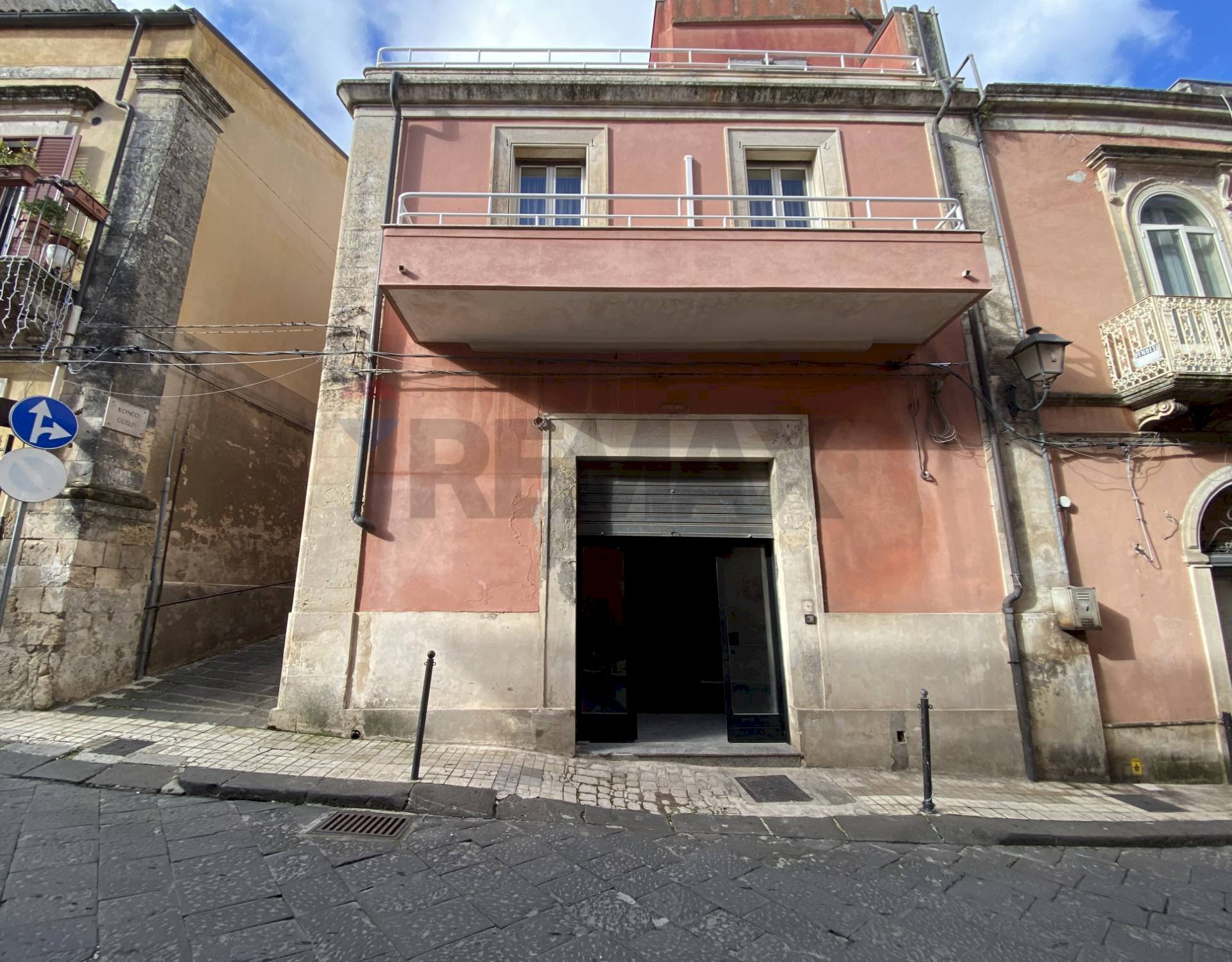 Edificio all\'aperto - Commercial Premises Via Duca D'Aosta
 
7, Palazzolo Acreide - photo 1