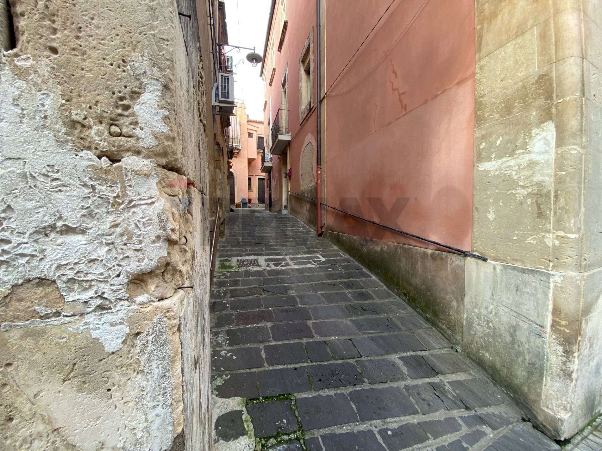 Edificio all\'aperto - Commercial Premises Via Duca D'Aosta
7, Palazzolo Acreide - photo 3