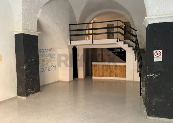 Scale - Locale Commerciale Via Duca D'Aosta
 
7, Palazzolo Acreide - foto 7