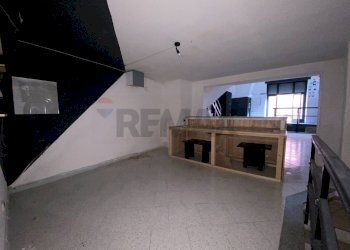 Soggiorno - Locale Commerciale Via Duca D'Aosta
 
7, Palazzolo Acreide - foto 14