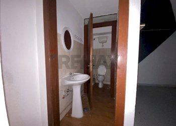 Bagno - Locale Commerciale Via Duca D'Aosta
 
7, Palazzolo Acreide - foto 15