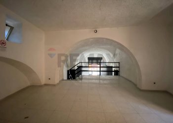 Stanza vuota - Locale Commerciale Via Duca D'Aosta
 
7, Palazzolo Acreide - foto 22