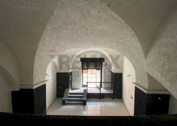 Stanza vuota - Locale Commerciale Via Duca D'Aosta
 
7, Palazzolo Acreide - foto 26