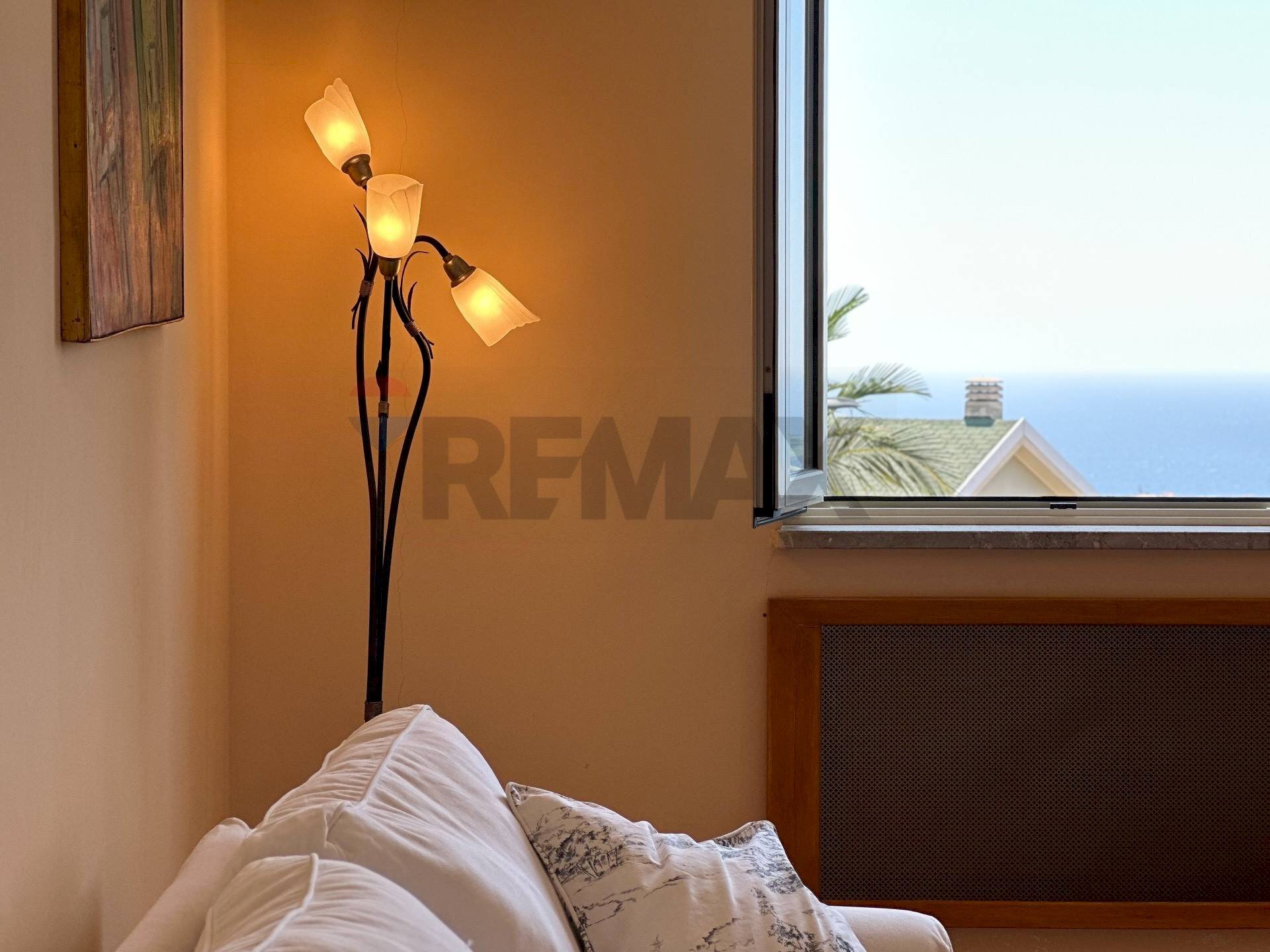 Camera / camera da letto - Appartamento Via grotte
 
Snc, Furci Siculo - foto 1