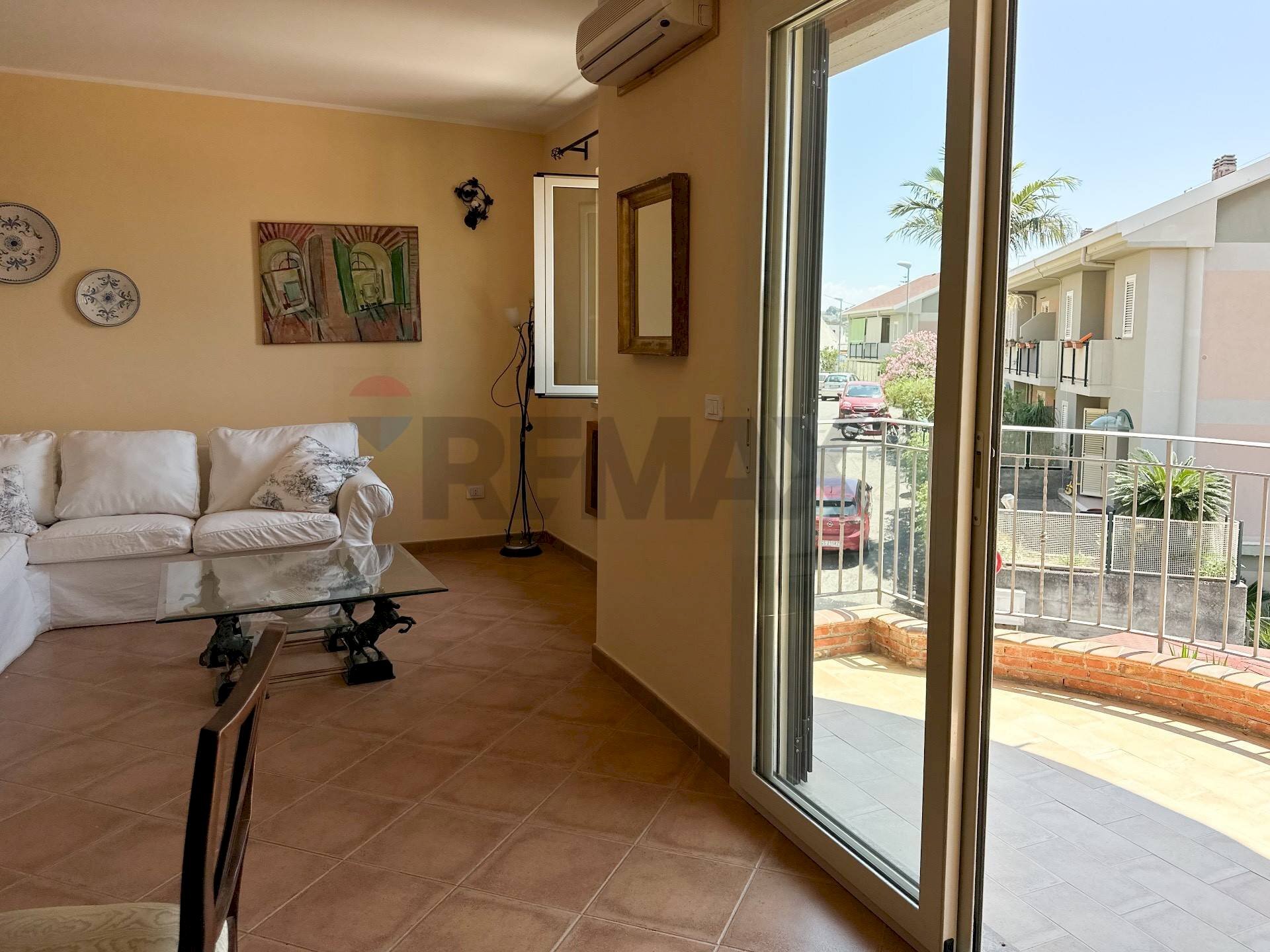 Soggiorno - Appartamento Via grotte
 
Snc, Furci Siculo - foto 3