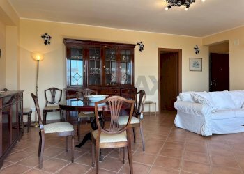 Sala da pranzo - Appartamento Via grotte
 
Snc, Furci Siculo - foto 12