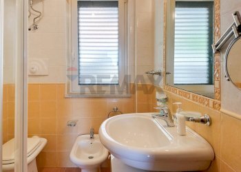 Bagno - Appartamento Via grotte
 
Snc, Furci Siculo - foto 19