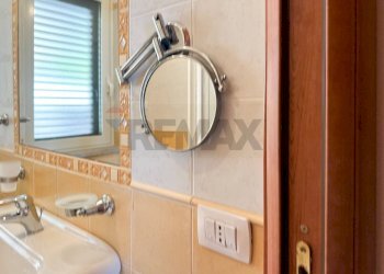 Bagno - Appartamento Via grotte
 
Snc, Furci Siculo - foto 23