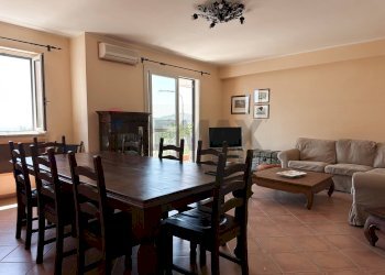 Sala da pranzo - Appartamento via grotte
 
Snc, Furci Siculo - foto 22