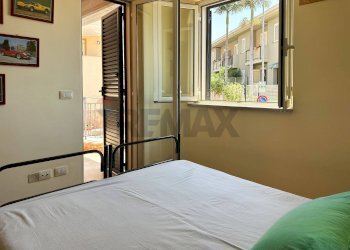 Camera / camera da letto - Appartamento via grotte
 
Snc, Furci Siculo - foto 36