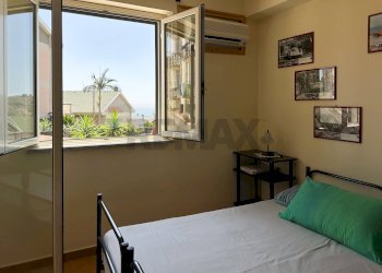 Camera / camera da letto - Appartamento via grotte
 
Snc, Furci Siculo - foto 37