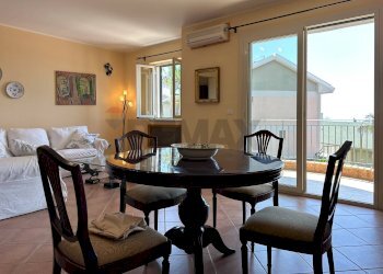 Sala da pranzo - Casa indipendente Via grotte
 
Snc, Furci Siculo - foto 99