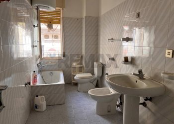 Bagno - Trilocale Via Principessa Mafalda
 
31, Messina - foto 13