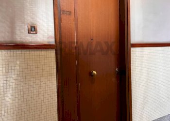 Hall / corridoio - Trilocale Via Principessa Mafalda
 
31, Messina - foto 16