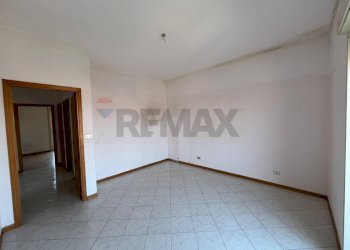 Stanza vuota - Quadrilocale Via Soprarie
 
25, Mascalucia - foto 30