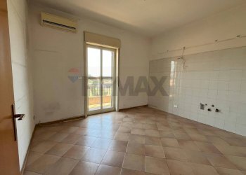 Stanza vuota - Quadrilocale Via Soprarie
 
25, Mascalucia - foto 32