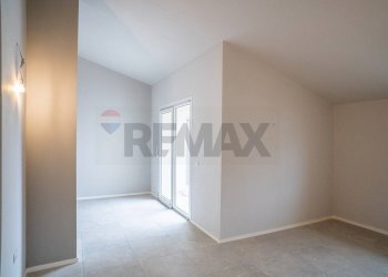 Stanza vuota - Quadrilocale Via Puttina
 
16, Viadana - foto 4