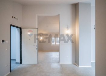 Stanza vuota - Quadrilocale Via Puttina
 
16, Viadana - foto 5