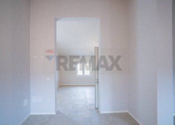 Stanza vuota - Quadrilocale Via Puttina
 
16, Viadana - foto 9