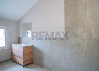 Bagno - Quadrilocale Via Puttina
 
16, Viadana - foto 27