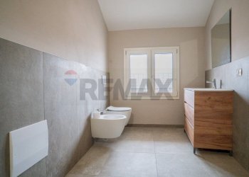 Bagno - Quadrilocale Via Puttina
 
16, Viadana - foto 28