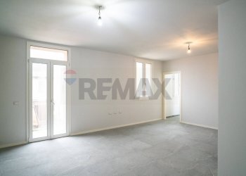 Stanza vuota - Quadrilocale Via Puttina
 
16, Viadana - foto 8