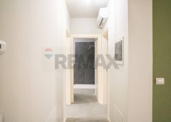 Hall / corridoio - Quadrilocale Via Puttina
 
16, Viadana - foto 19