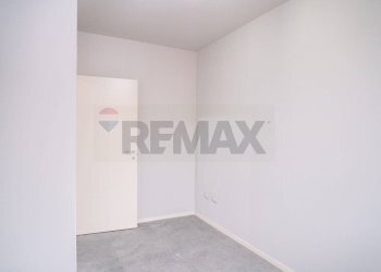 Stanza vuota - Quadrilocale Via Puttina
 
16, Viadana - foto 22