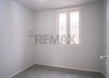 Stanza vuota - Quadrilocale Via Puttina
 
16, Viadana - foto 25