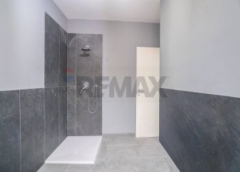 Bagno - Quadrilocale Via Puttina
 
16, Viadana - foto 31