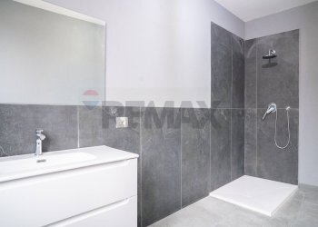 Bagno - Quadrilocale Via Puttina
 
16, Viadana - foto 32