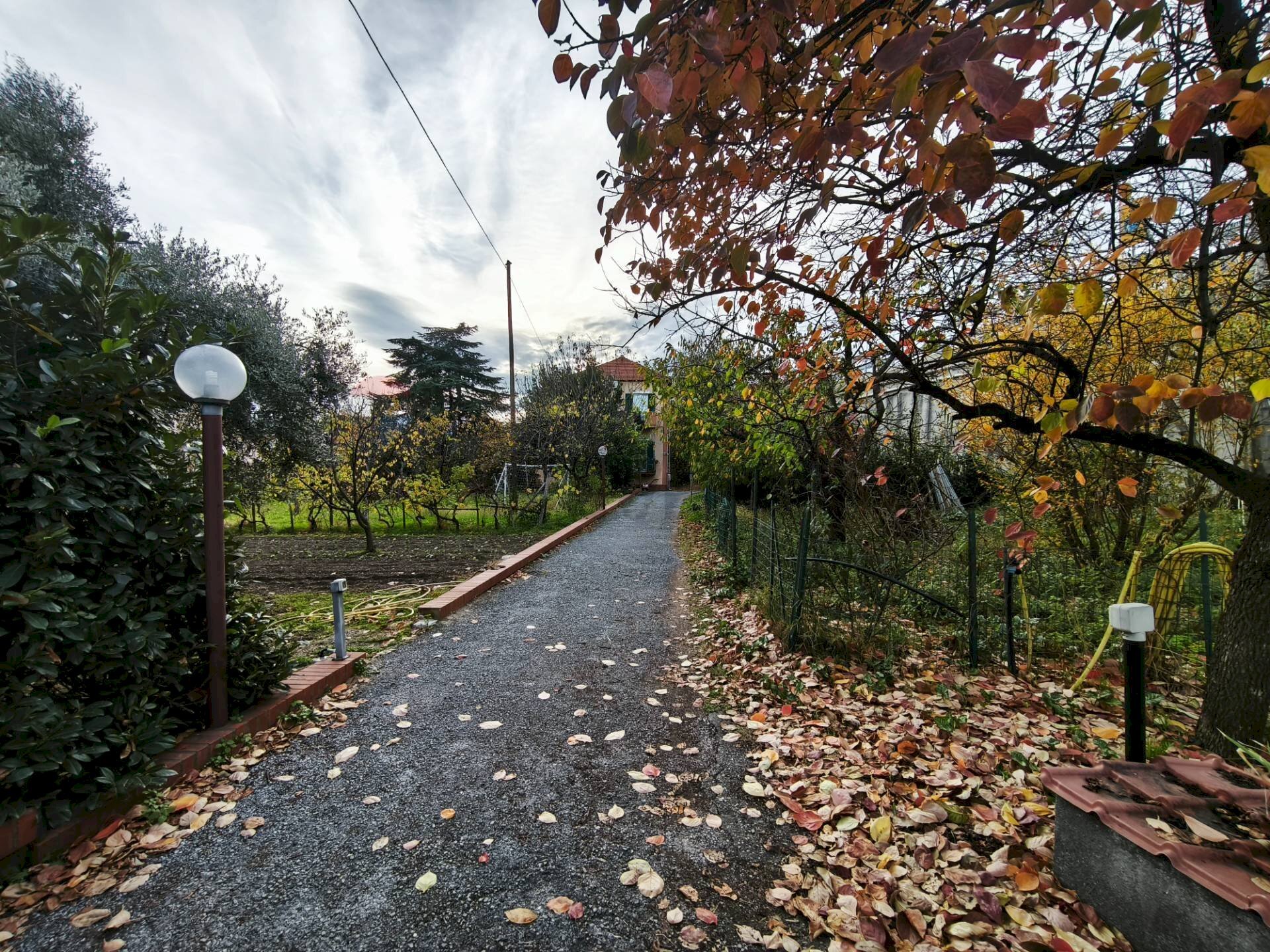 Giardino - Casa semi indipendente Via Briano
 
3/2, Quiliano - foto 1