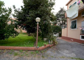 Giardino - Casa semi indipendente Via Briano
 
3/2, Quiliano - foto 4