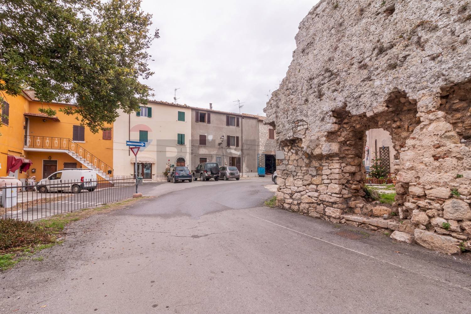 Edificio all\'aperto - Three-room apartment Via Aldobrandeschi
 
9, Manciano - photo 3