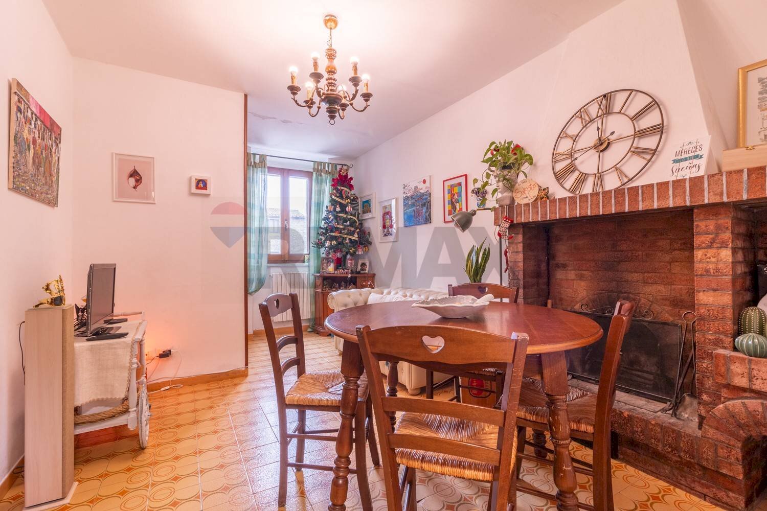 Sala da pranzo - Trilocale Via Aldobrandeschi
 
9, Manciano - foto 1