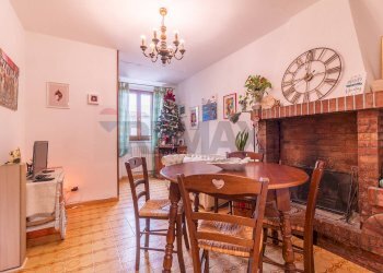 Sala da pranzo - Trilocale Via Aldobrandeschi
 
9, Manciano - foto 11