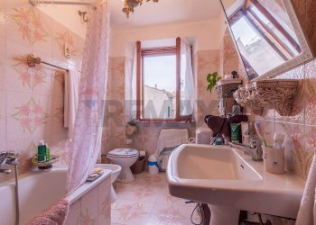 Bagno - Trilocale Via Aldobrandeschi
 
9, Manciano - foto 24