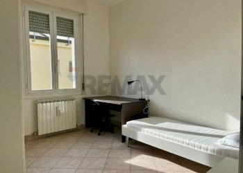 Camera / camera da letto - Quadrilocale Via Musini
 
11, Parma - foto 2